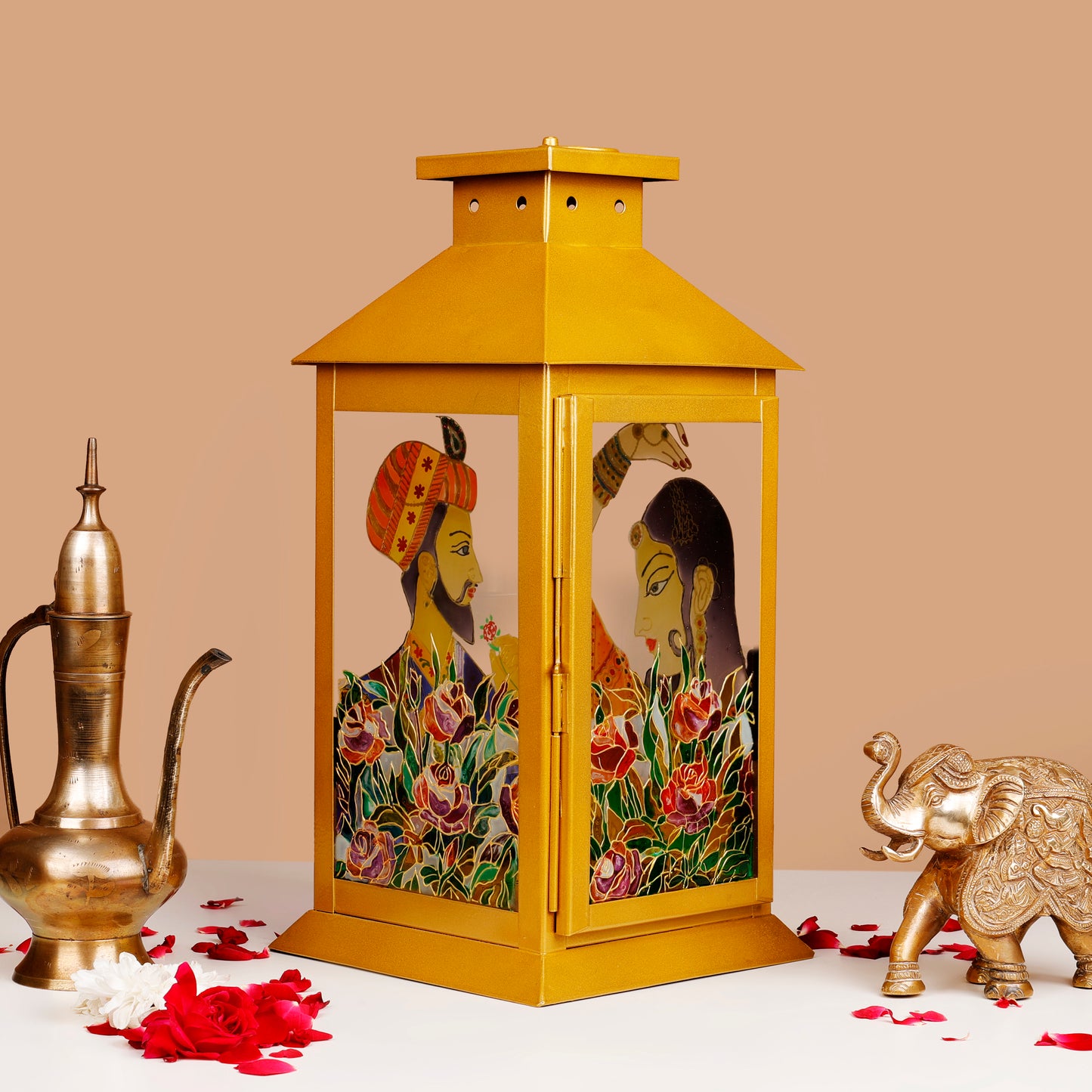 courtyard-of-romance-lantern-close-up.jpg