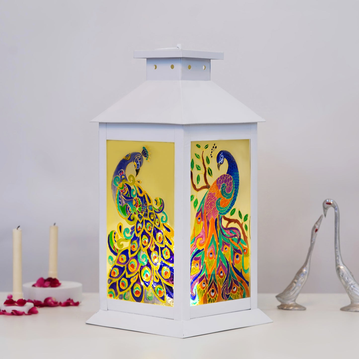 dancing-to-the-tunes-lantern-white-close-up.jpg
