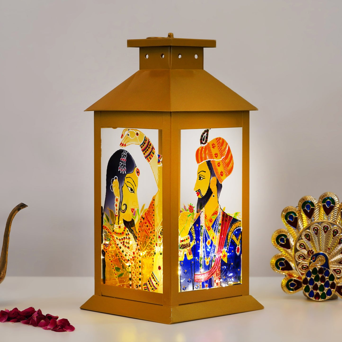 courtyard-of-romance-lantern-front-view.jpg