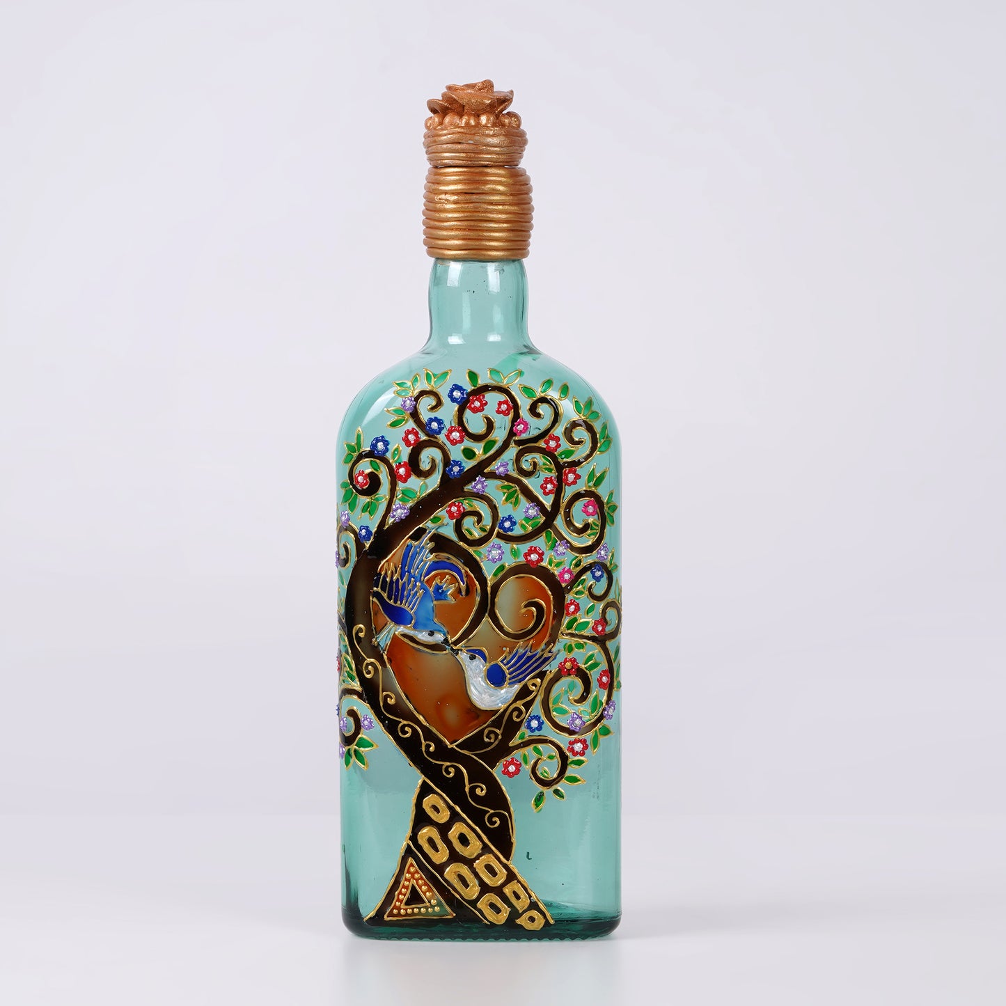 Full-view-of-Harmony-Bouteille-on-coffee-table-with-light-illuminating-design.jpg