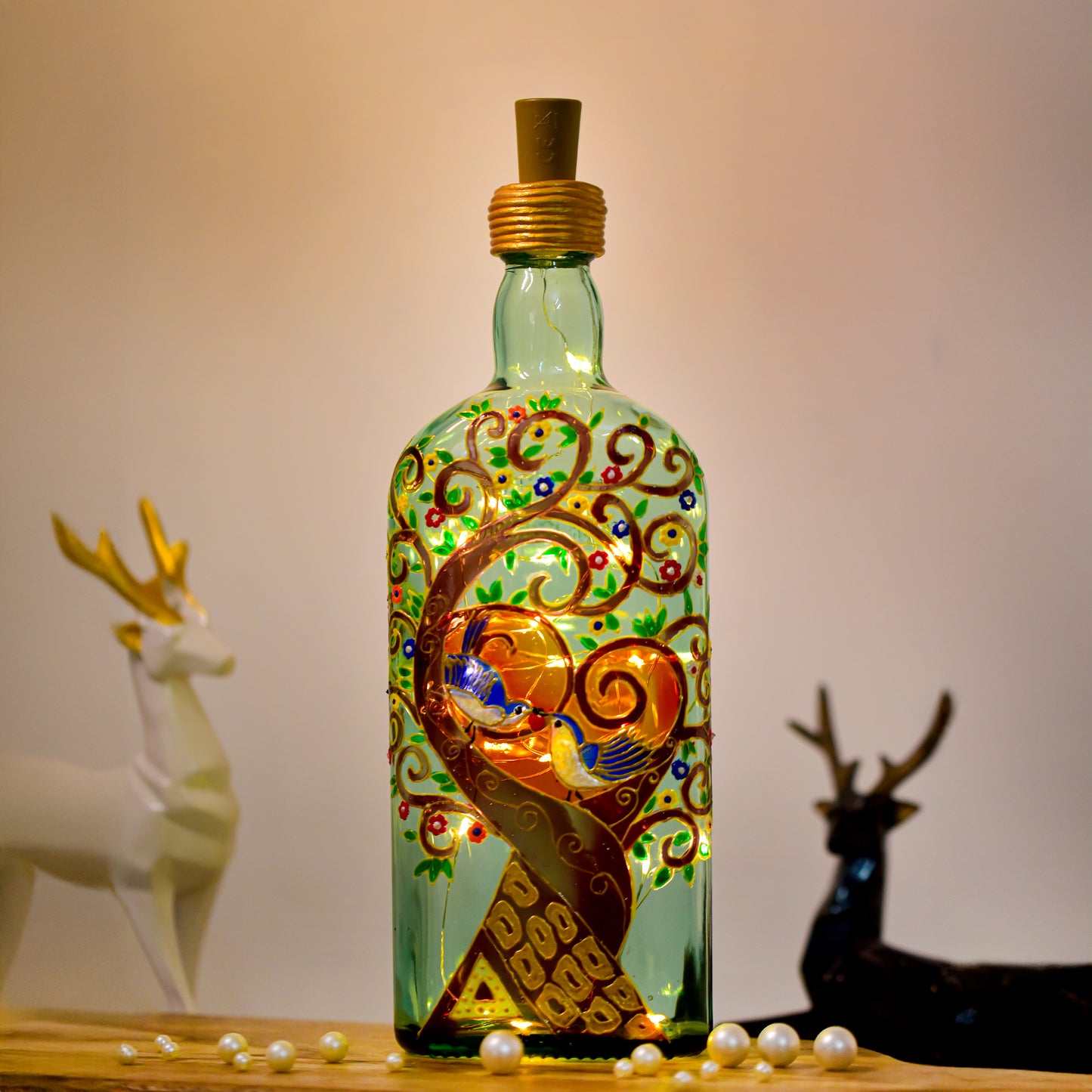 Close-up-view-of-stained-glass-tree-design-on-Harmony-Bouteille-lamp.jpg