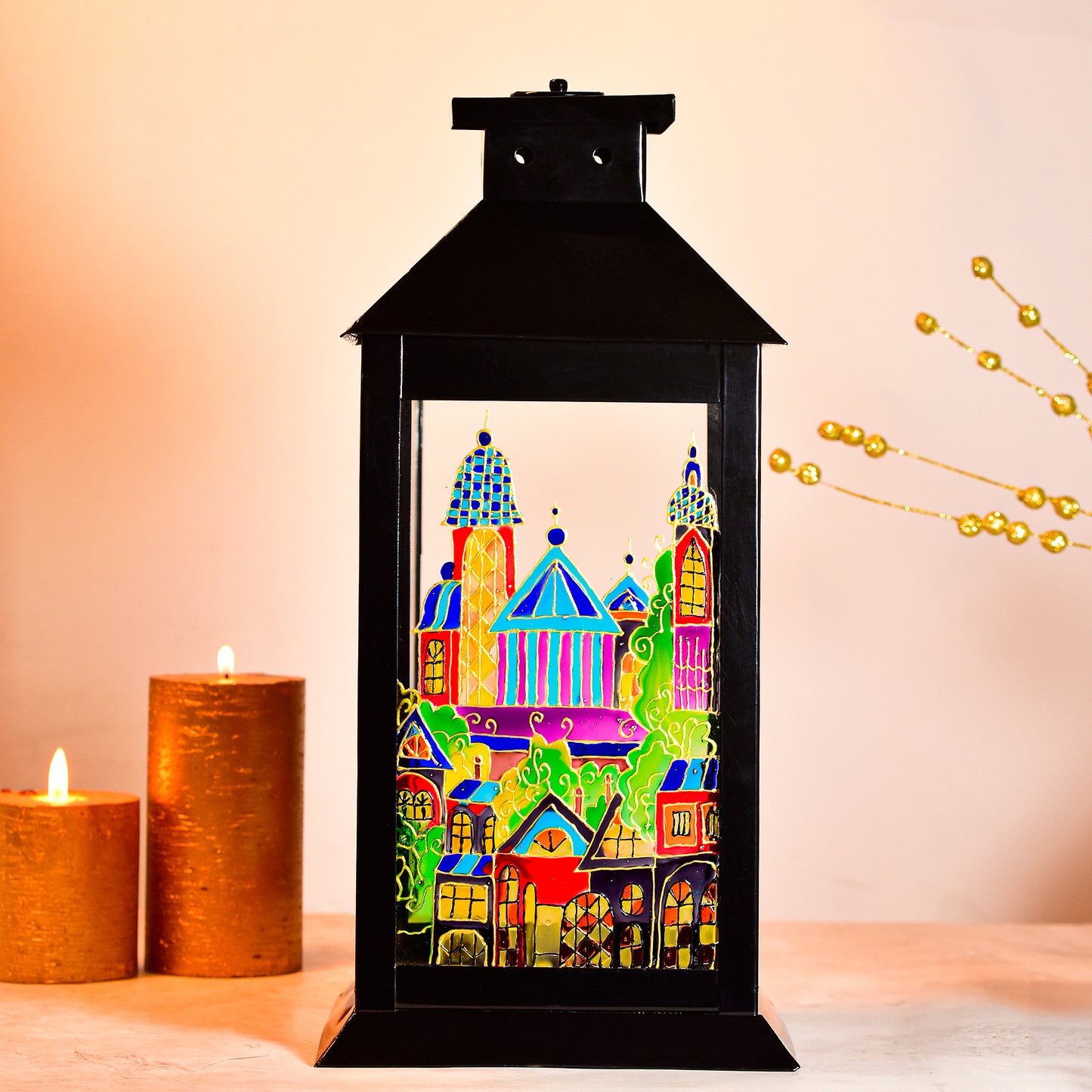Detailed-view-of-handcrafted-stained-glass-panels-of-Majestic-Manor-Lantern.jpg