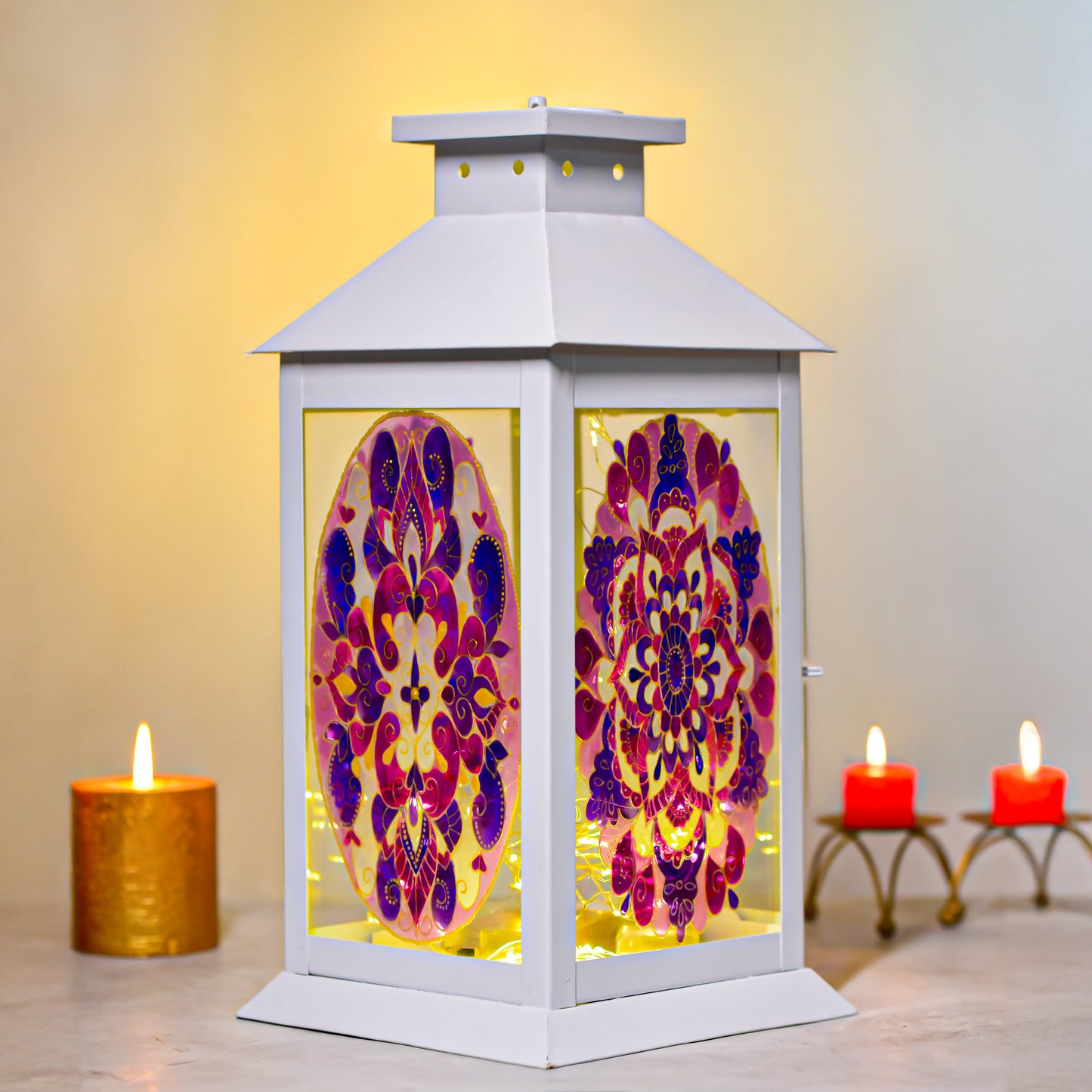 Regal-Velvet-Lantern-on-Display.jpg