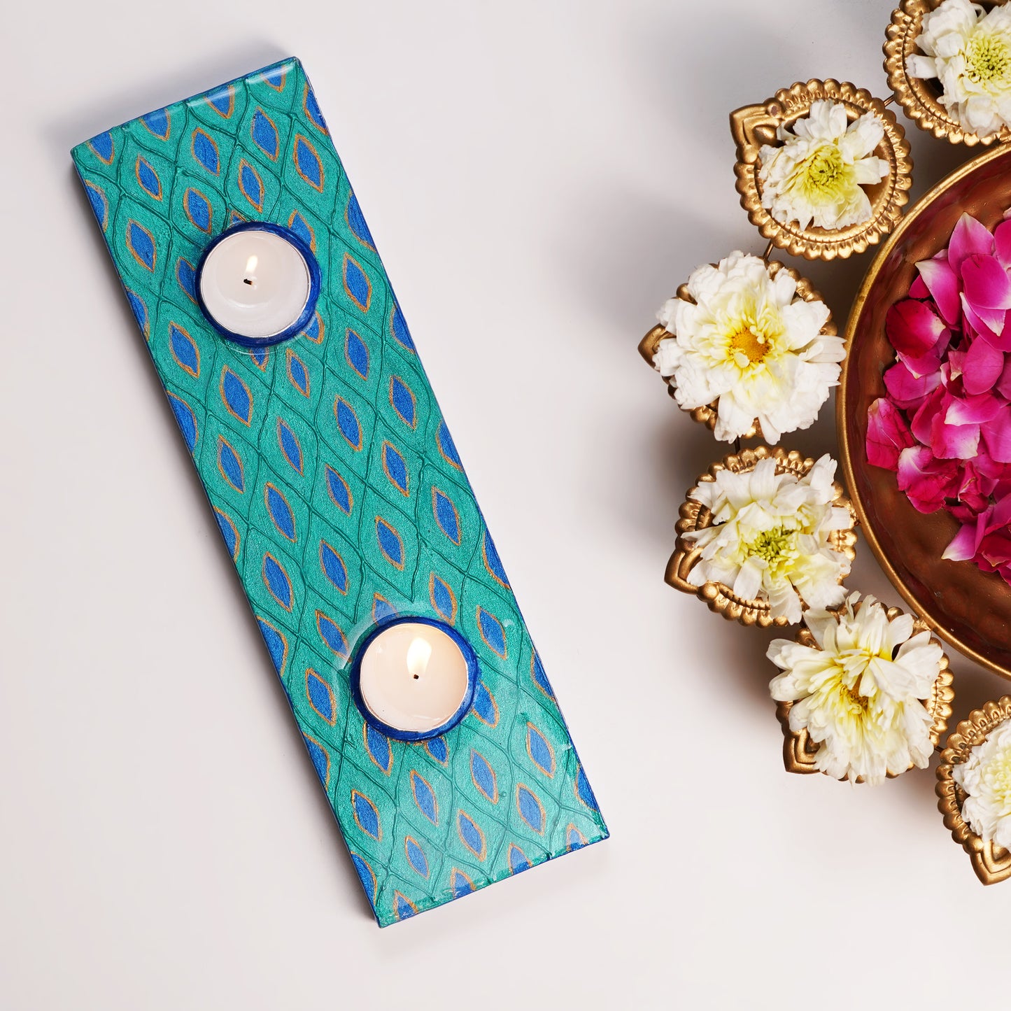 Elegant-Regal-Tea-Light-Holder-displayed-on-a-table.jpg