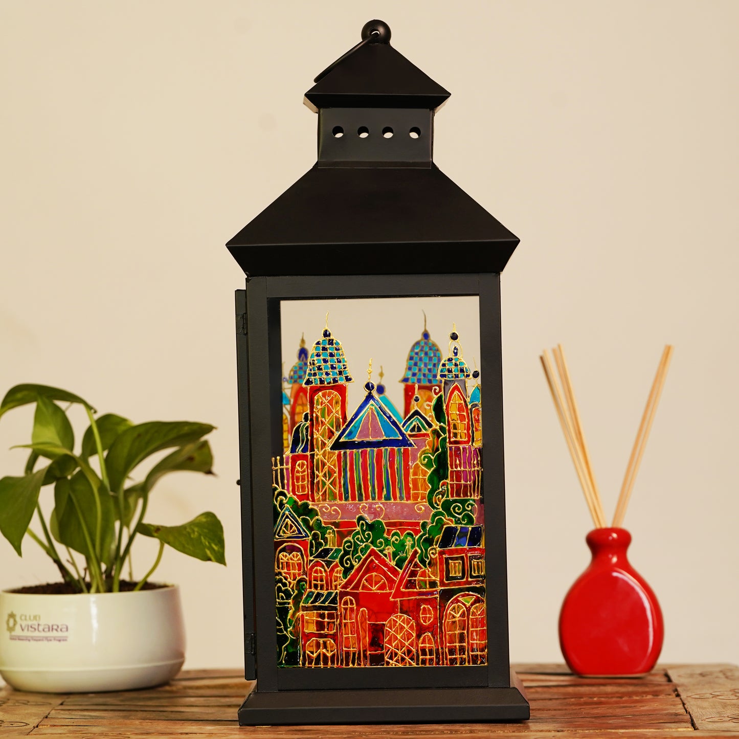 Intricate-design-of-Tale-of-2-Cities-Lantern.jpg